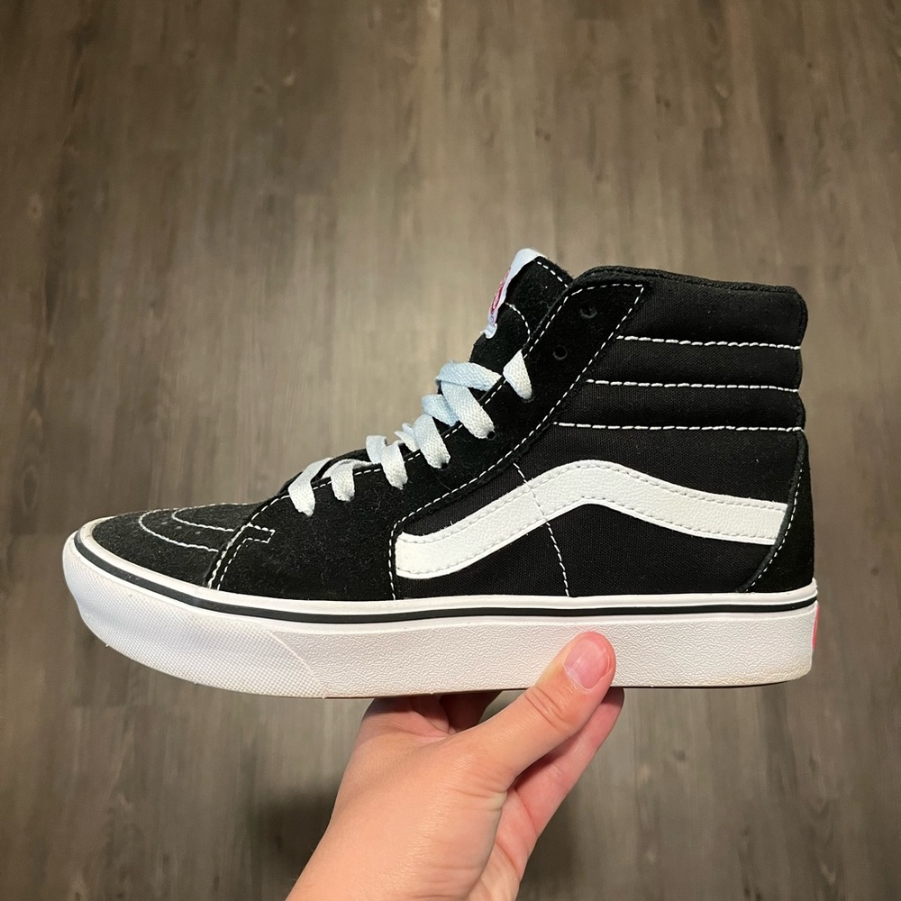 Womens Vans High-Top Sneakers  Size 8